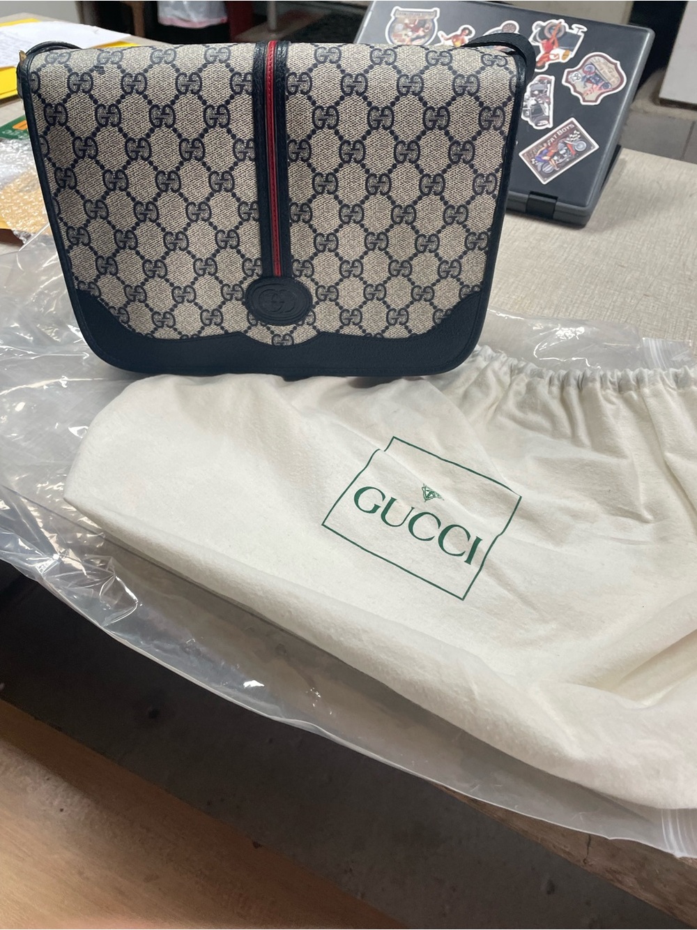 Vintage Gucci GG Supreme Sherry Line Messenger Bag Navy Blue#001-113-0551